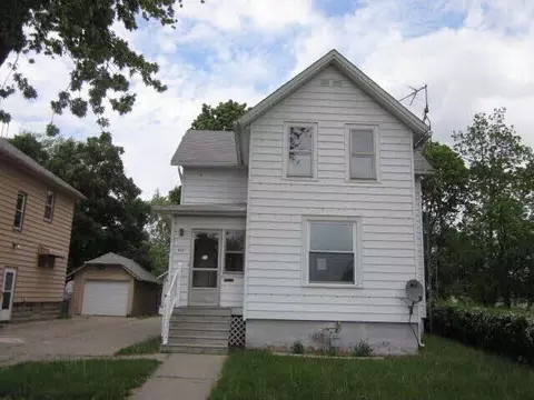 817 E 4th, Monroe, MI 48161 photo 1