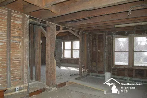 1848 W Sterns, Temperance, MI 48182 photo 5