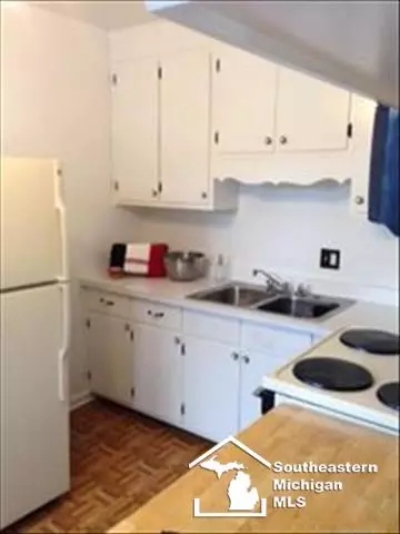 401 Huber, Monroe, MI 48162 photo 5
