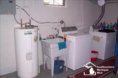 401 Huber, Monroe, MI 48162 photo 15