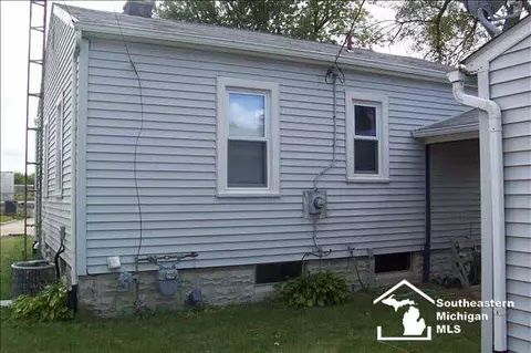 401 Huber, Monroe, MI 48162 photo 4
