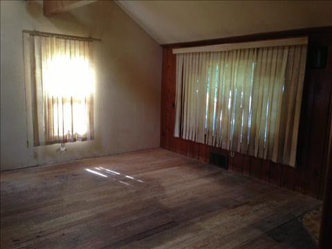 1259 W Smith, Temperance, MI 48182 photo 2