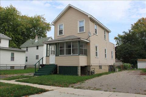 809 Reisig St, Monroe, MI 48161 photo 1