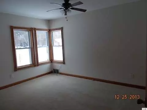1066 Moore, Adrian, MI 49221 photo 4