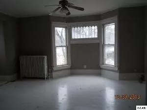 320 Dennis, Adrian, MI 49221 photo 6