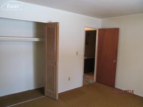 211 N Hazelton St, Flushing, MI 48433 photo 14