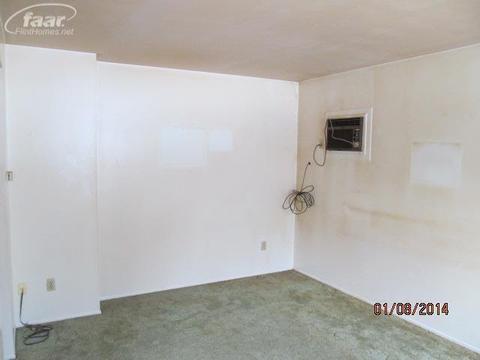 211 N Hazelton St, Flushing, MI 48433 photo 11