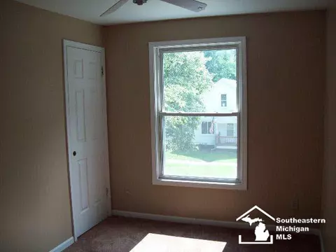 820 Smith, Monroe, MI 48161 photo 9