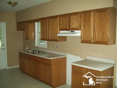 820 Smith, Monroe, MI 48161 photo 12