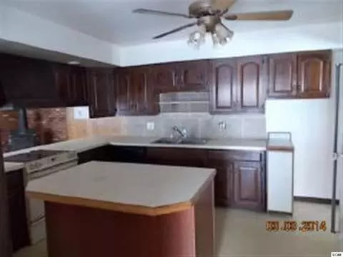 1070 Moore, Adrian, MI 49221 photo 4