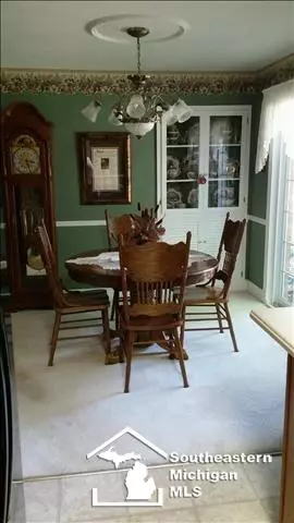 7666 Apache, Temperance, MI 48182 photo 5