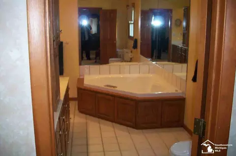 2965 W Albain, Monroe, MI 48161 photo 15