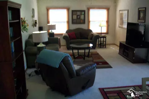 2965 W Albain, Monroe, MI 48161 photo 9