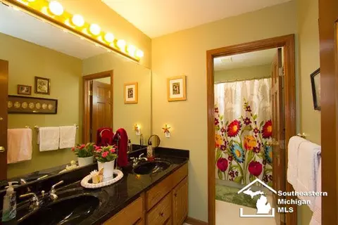 1280 Borg, Temperance, MI 48182 photo 15