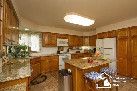 1280 Borg, Temperance, MI 48182 photo 7