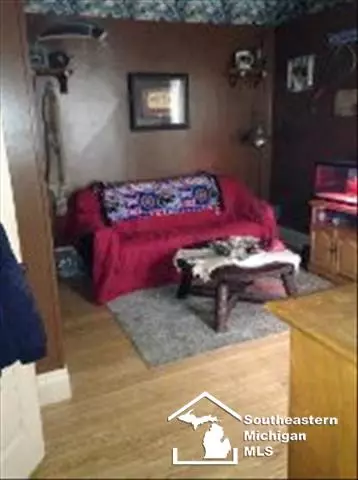 521 Elm, Monroe, MI 48162 photo 4