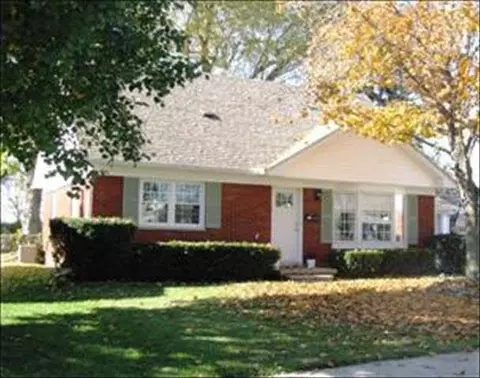 145 Crampton, Monroe, MI 48162 photo 1