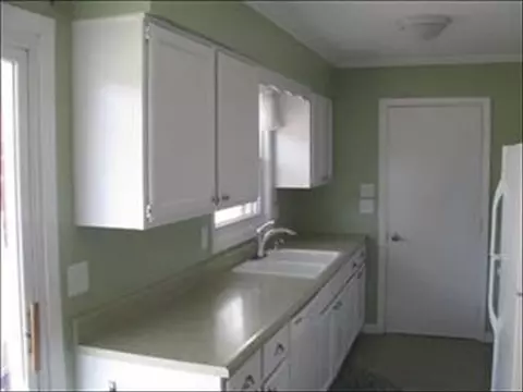 145 Crampton, Monroe, MI 48162 photo 3