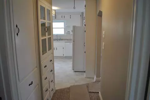 522 Bentley, Monroe, MI 48162 photo 5