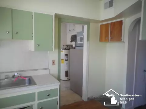 321 Orchard, Monroe, MI 48162 photo 4
