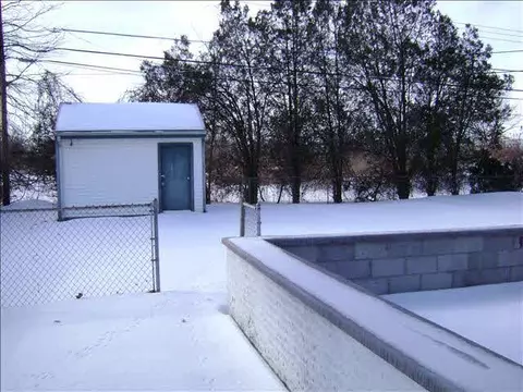 124 Washington, Monroe, MI 48162 photo 4