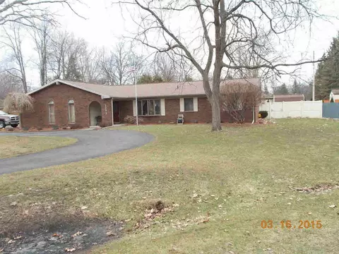 1293 Longfellow, Temperance, MI 48182 photo 2