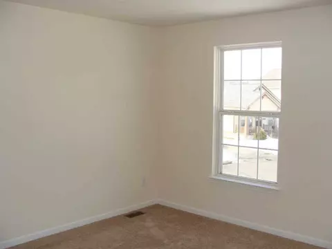 905 Crescent, Monroe, MI 48162 photo 6