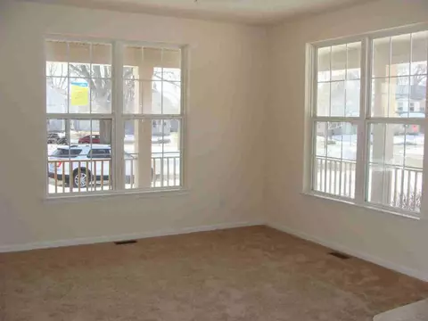 905 Crescent, Monroe, MI 48162 photo 3