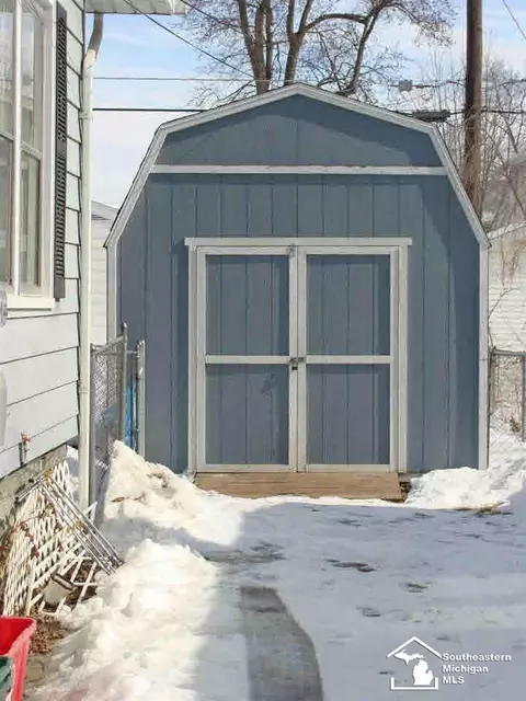 312 Maple, Monroe, MI 48162 photo 3