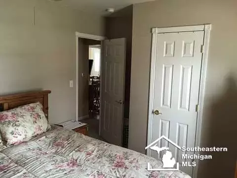 653 Bentley, Monroe, MI 48162 photo 9