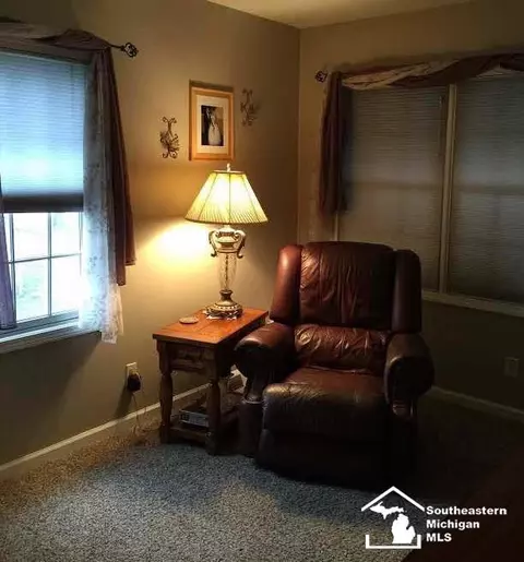 653 Bentley, Monroe, MI 48162 photo 4
