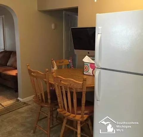 653 Bentley, Monroe, MI 48162 photo 6