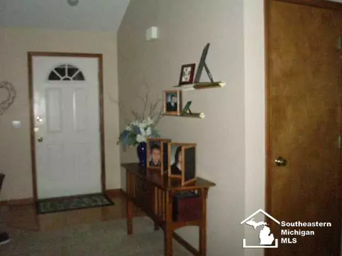 9149 Forestview, Temperance, MI 48182 photo 2