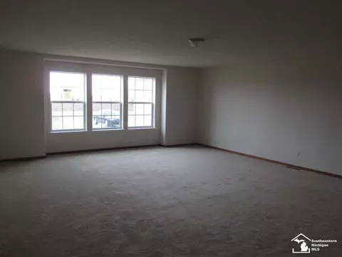6685 Stadler, Monroe, MI 48162 photo 4