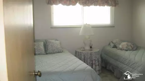 1617 Arbor, Monroe, MI 48162 photo 13
