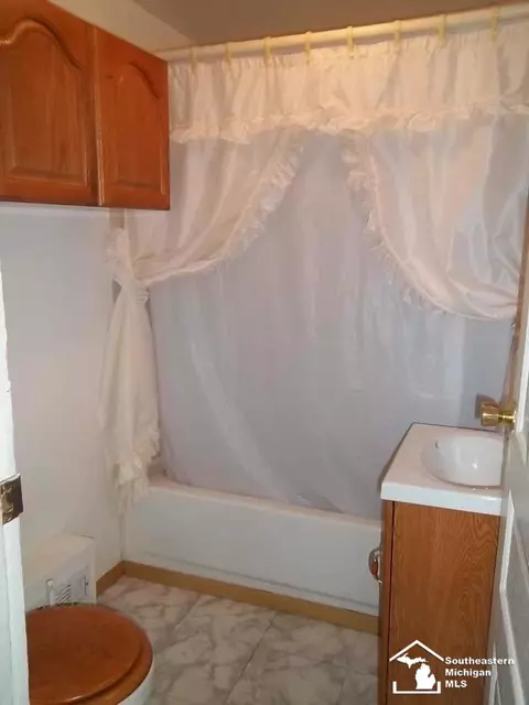 512 N Macomb, Monroe, MI 48162 photo 7