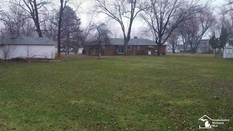 7967 Beachway, Monroe, MI 48161 photo 8