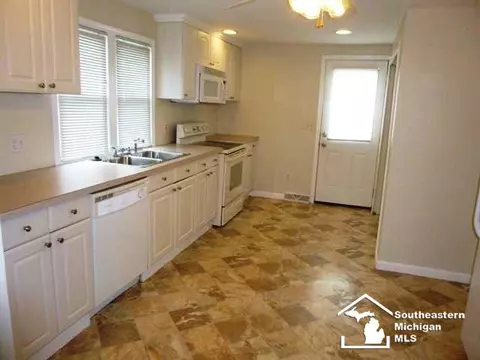 15580 Pine, Monroe, MI 48161 photo 6