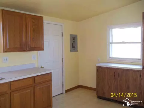 3376 Navarre, Monroe, MI 48162 photo 3