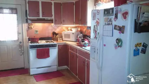 515 Harrison, Monroe, MI 48161 photo 4