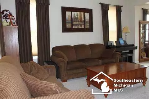 214 Baptiste, Monroe, MI 48162 photo 2