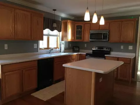 826 Pinecrest, Dexter, MI 48130 photo 5