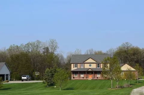 826 Pinecrest, Dexter, MI 48130 photo 4