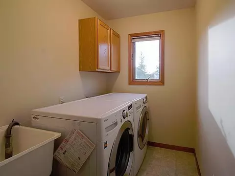 523 Sycamore Cir, Saline, MI 48176 photo 22