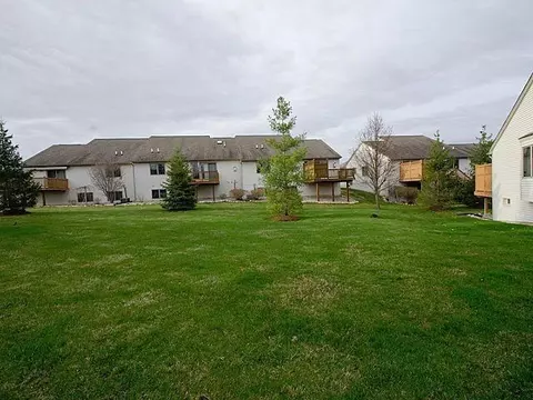 523 Sycamore Cir, Saline, MI 48176 photo 34