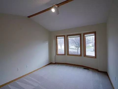 523 Sycamore Cir, Saline, MI 48176 photo 18