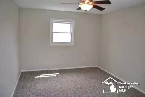 275 Armitage, Monroe, MI 48162 photo 13
