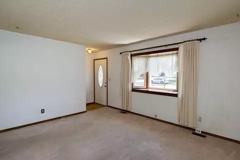 145 Tower, Saline, MI 48176 photo 4
