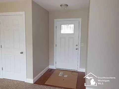 646 Webber, Temperance, MI 48182 photo 3