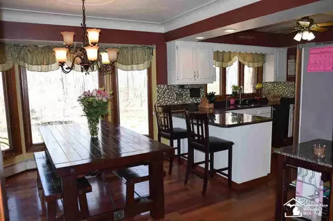 10200 Crabb, Temperance, MI 48182 photo 7